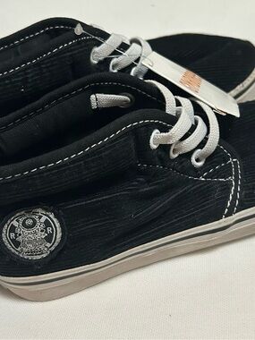Gymboree Black Corduroy Low-Top Sneakers with White Laces